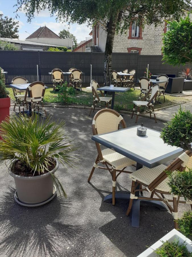 Logis Au Puits Enchante Saint-Martin-en-Bresse 외부 사진