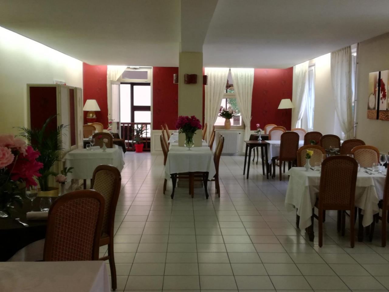 Logis Au Puits Enchante Saint-Martin-en-Bresse 외부 사진